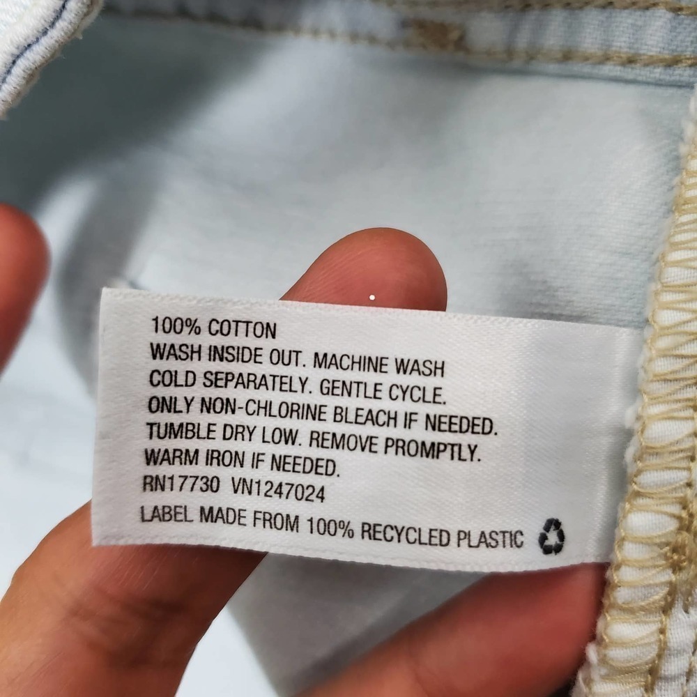 Wild Fable Women Denim Raw Hem Highest Rise Jean Shorts Size 12 - Picture 9 of 9